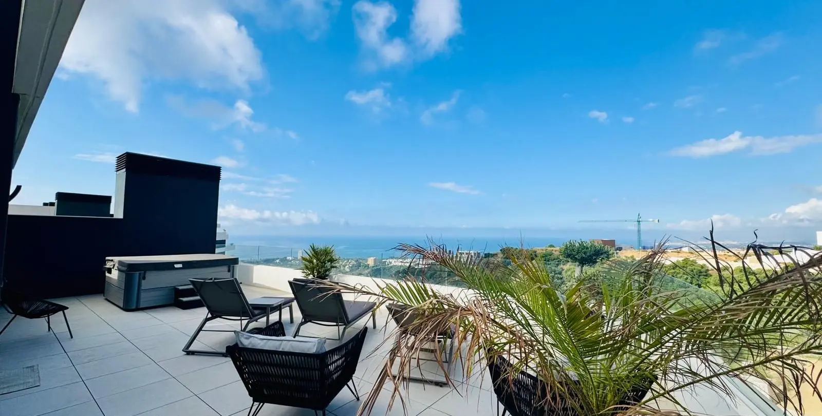 Venta de ático dúplex en Marbella 3