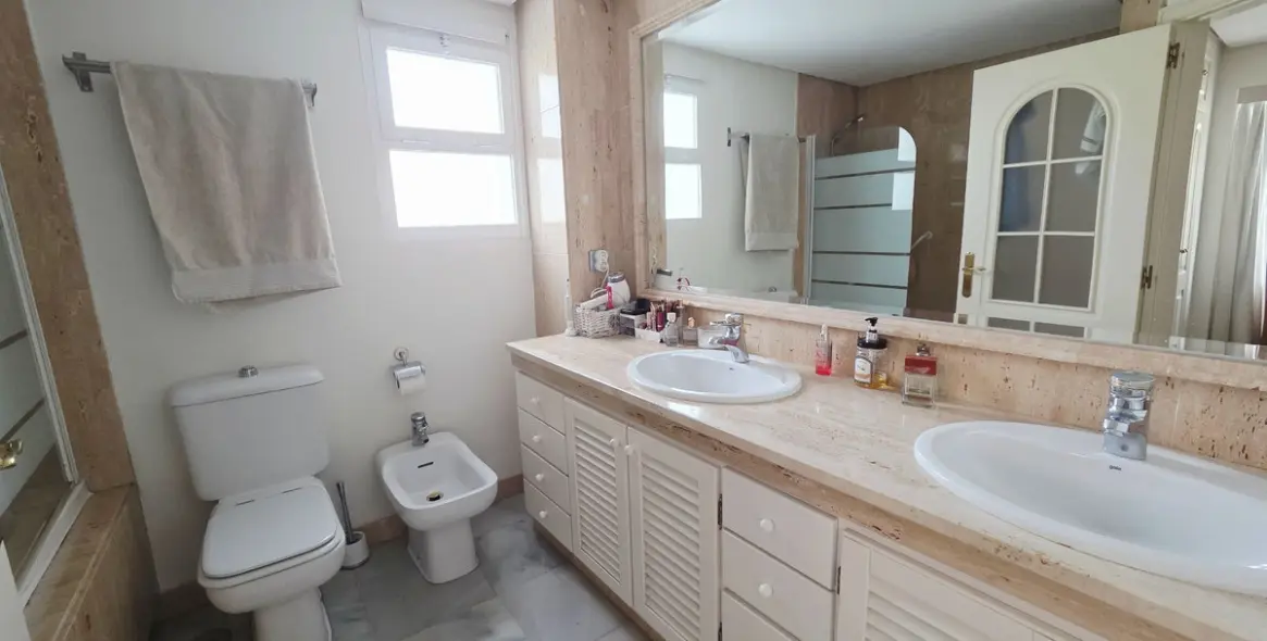 Venta de casa pareada en The Golden Mile 17