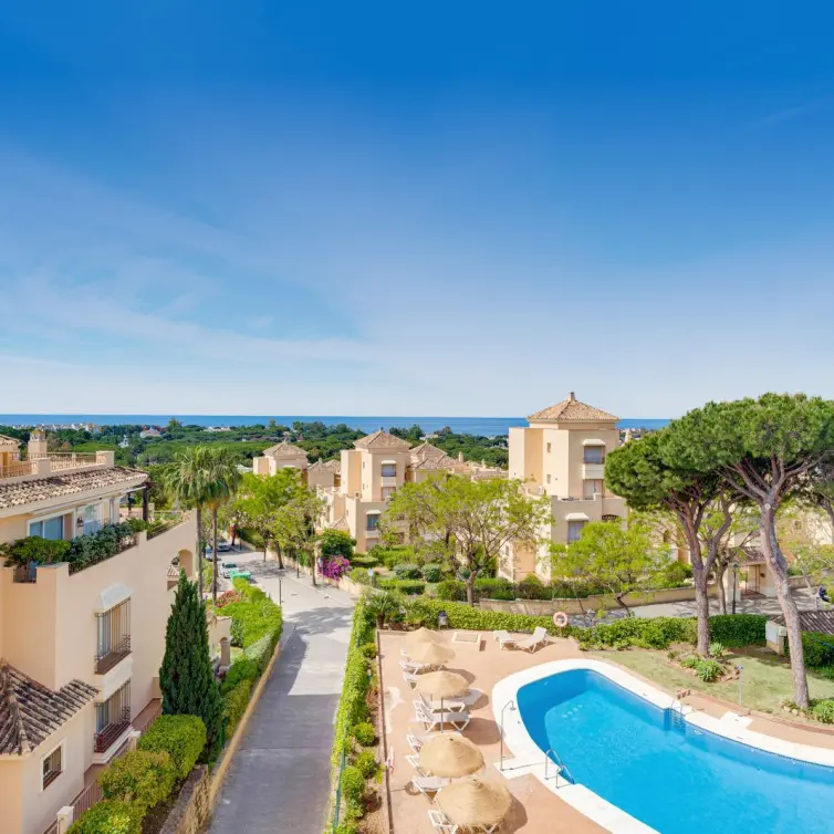 Продажа двухуровневого пентхауса в Elviria