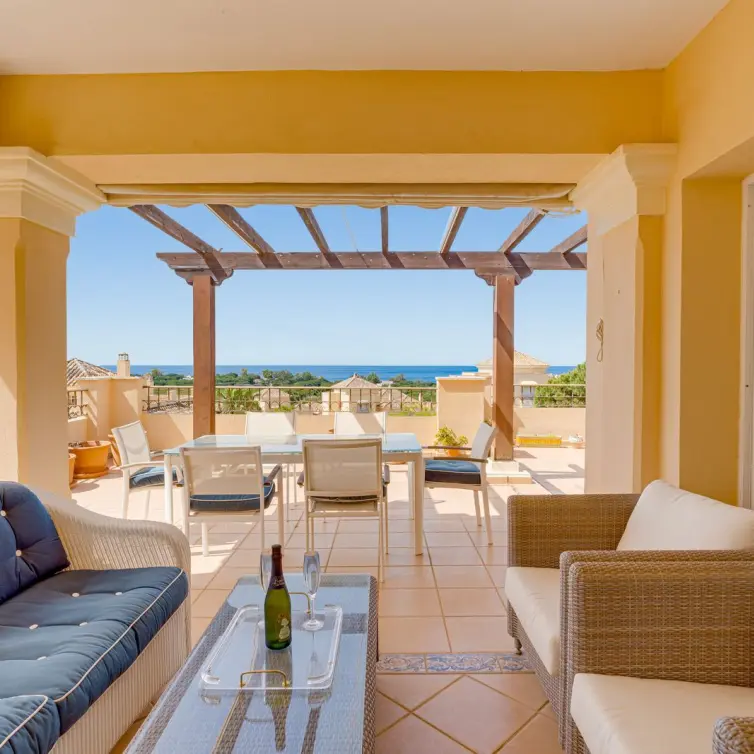 Продажа двухуровневого пентхауса в Elviria