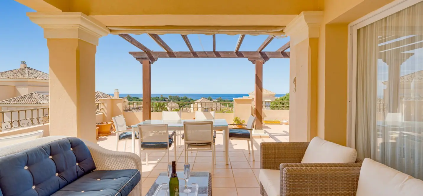 Продажа двухуровневого пентхауса в Elviria 1