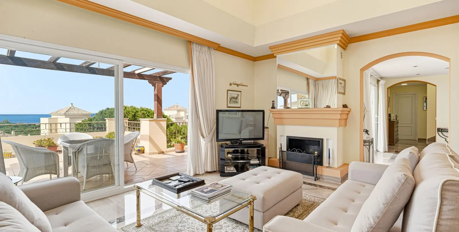 Venta de ático dúplex en Elviria 5