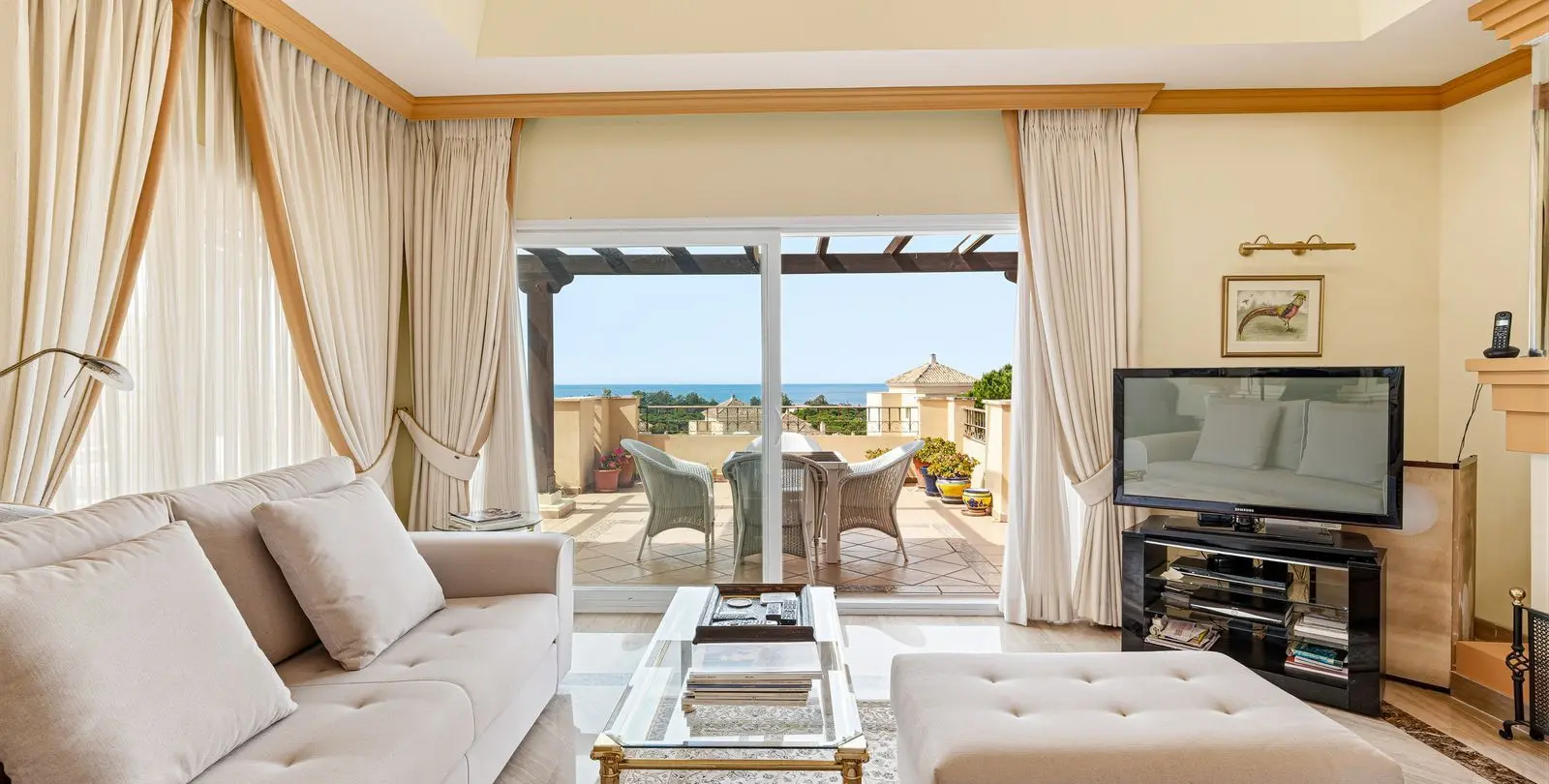Venta de ático dúplex en Elviria 6