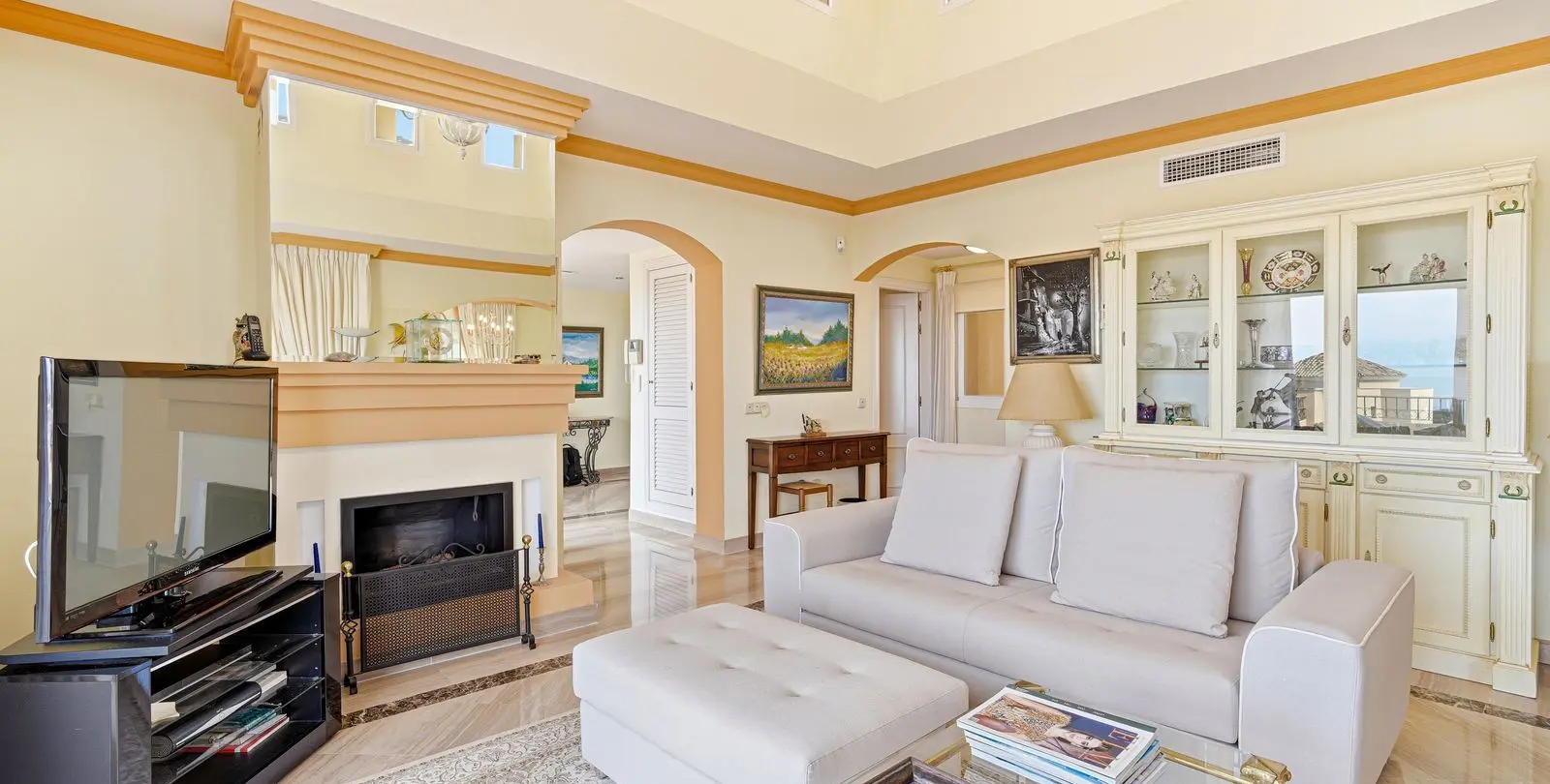 Venta de ático dúplex en Elviria 7
