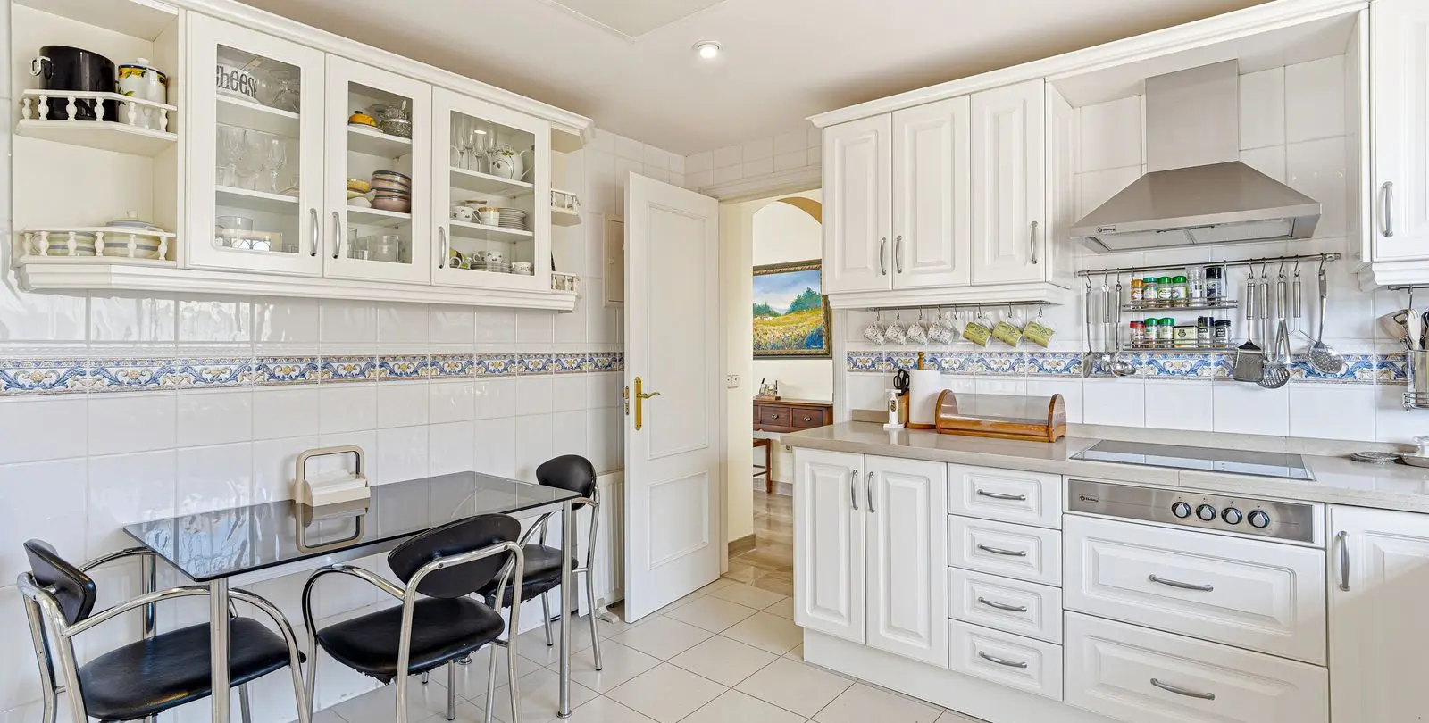 Venta de ático dúplex en Elviria 17