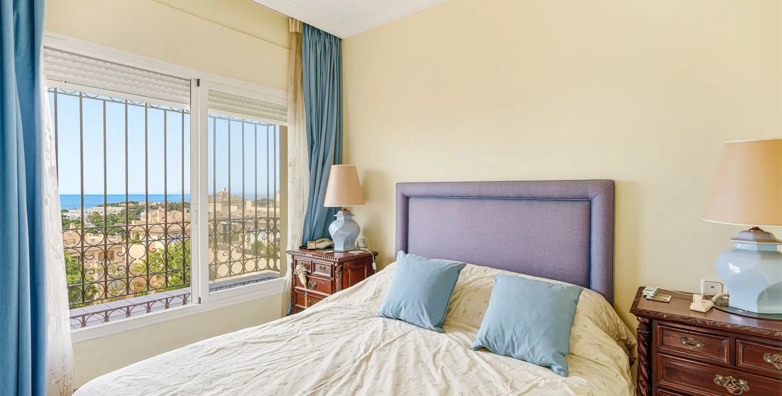 Venta de ático dúplex en Elviria 28