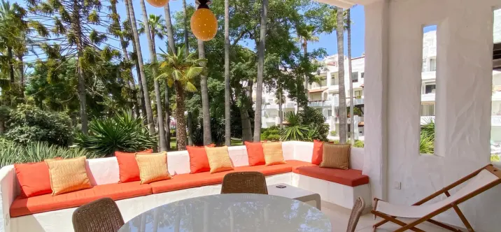 Продажа апартаментов на среднем этаже в Puerto Banús 1