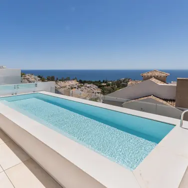 Продажа  отдельно стоящей виллы в Benalmadena