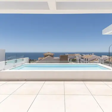 Продажа  отдельно стоящей виллы в Benalmadena