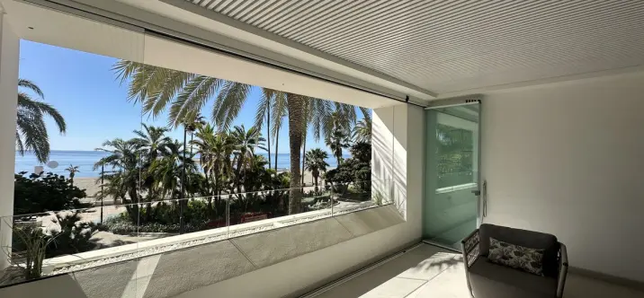 Продажа апартаментов на среднем этаже в Estepona 1