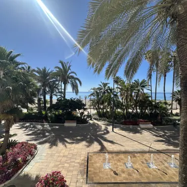 Продажа апартаментов на среднем этаже в Estepona