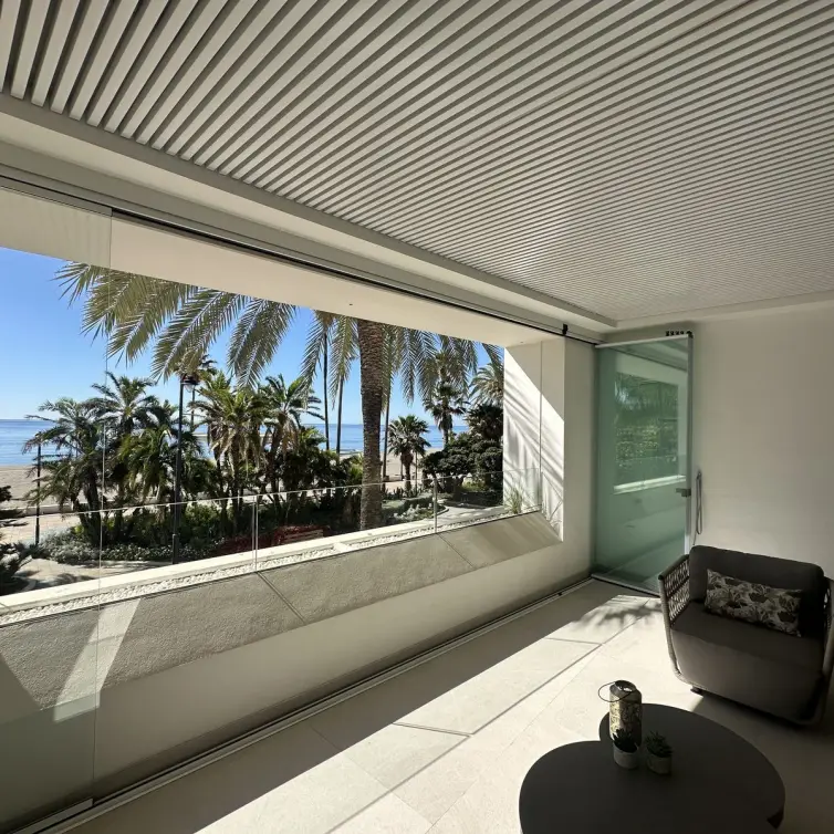 Продажа апартаментов на среднем этаже в Estepona