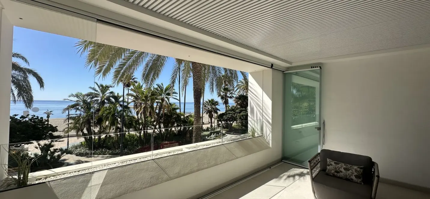 Продажа апартаментов на среднем этаже в Estepona 1