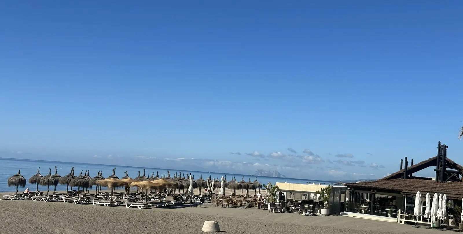 Продажа апартаментов на среднем этаже в Estepona 36