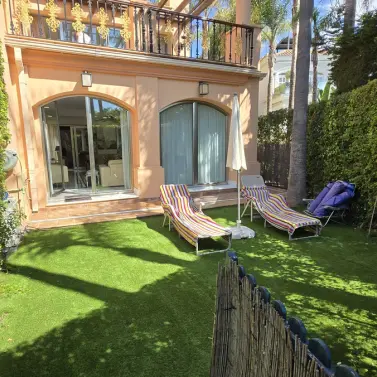 Продажа апартаментов на первом этаже в Puerto Banús