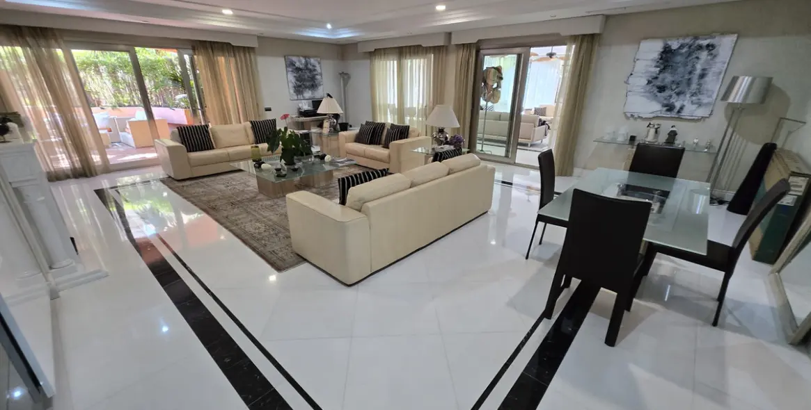 Продажа апартаментов на первом этаже в Puerto Banús 12