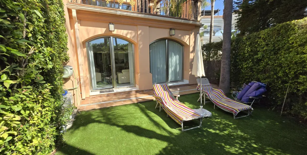 Продажа апартаментов на первом этаже в Puerto Banús 44