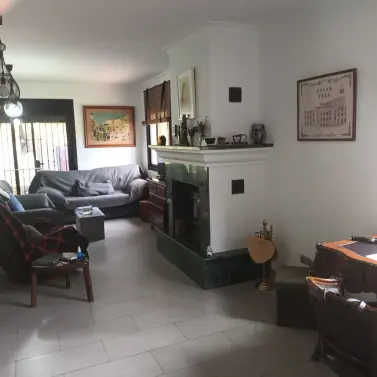 Продажа  отдельно стоящей виллы в Casares Playa