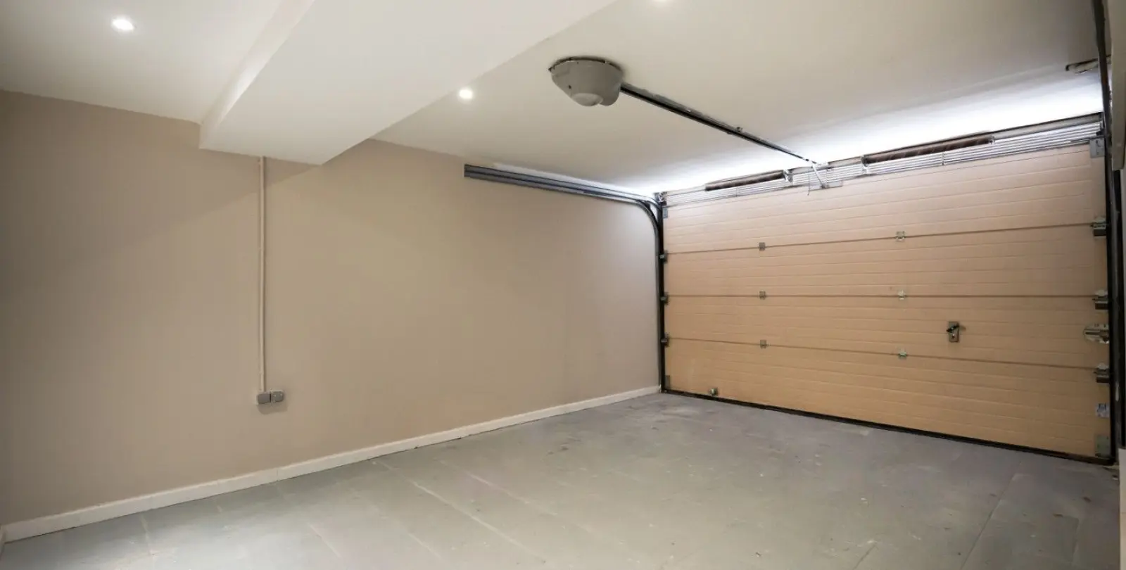 Venta de villa independiente en Nueva Andalucía 60