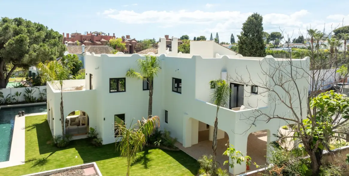 Продажа  отдельно стоящей виллы в Guadalmina Baja 4