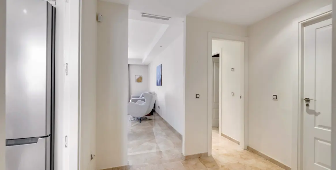 Long-term rent of ground floor apartment in Nueva Andalucía 2