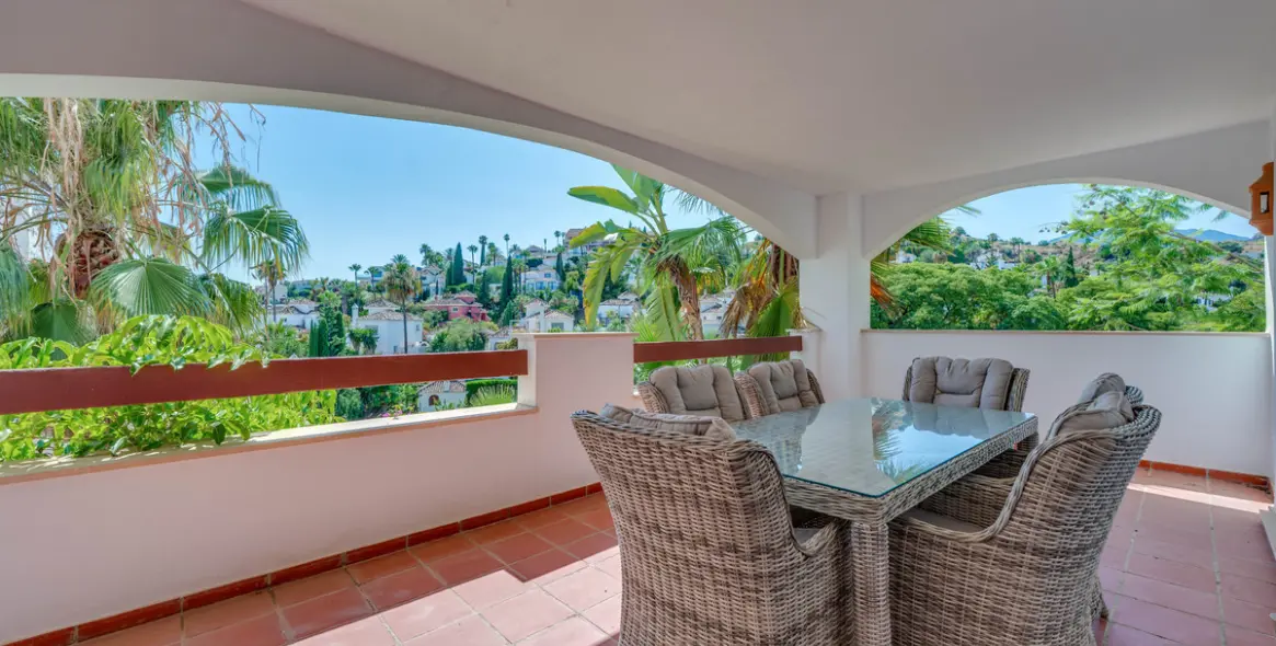 Long-term rent of ground floor apartment in Nueva Andalucía 6