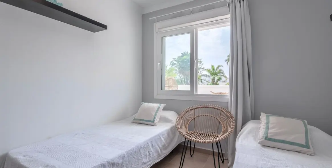 Short-term rent of ground floor apartment in Puerto Banús 7