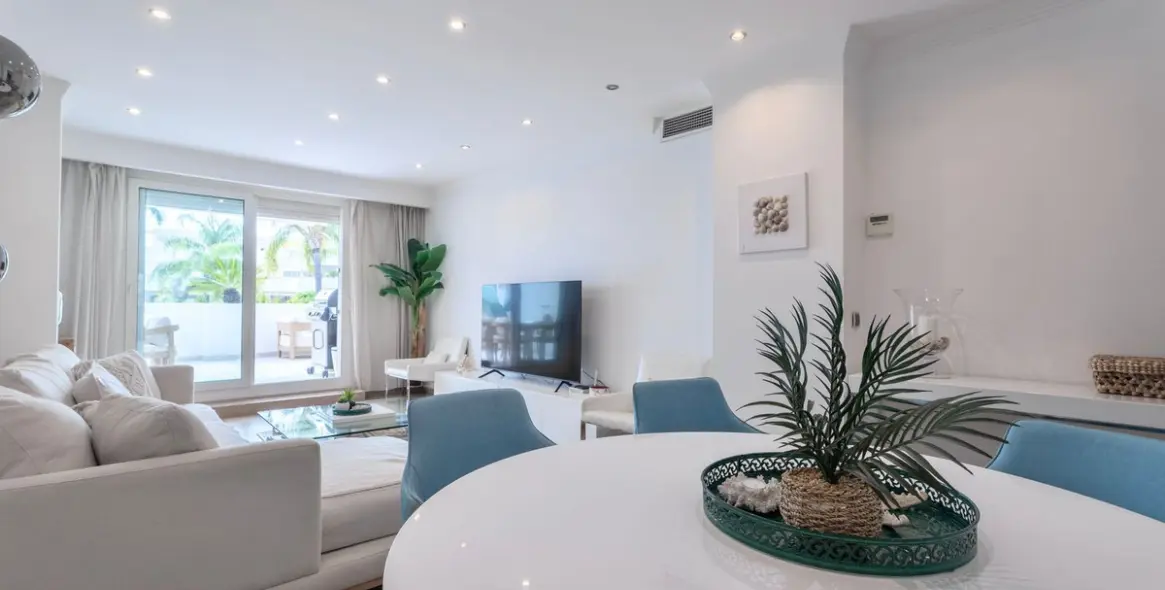Short-term rent of ground floor apartment in Puerto Banús 13