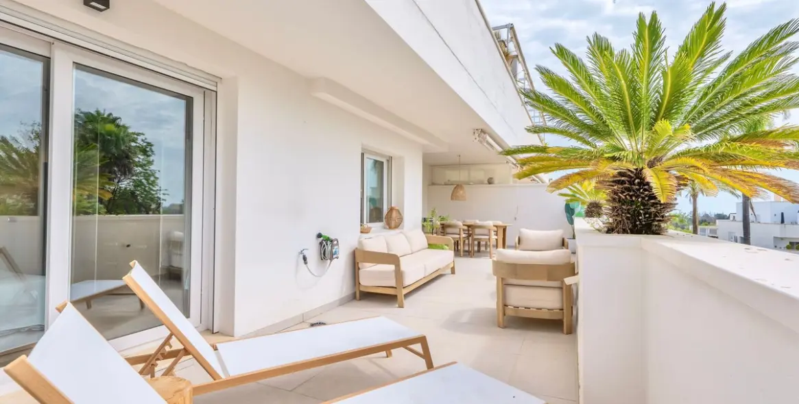Short-term rent of ground floor apartment in Puerto Banús 18