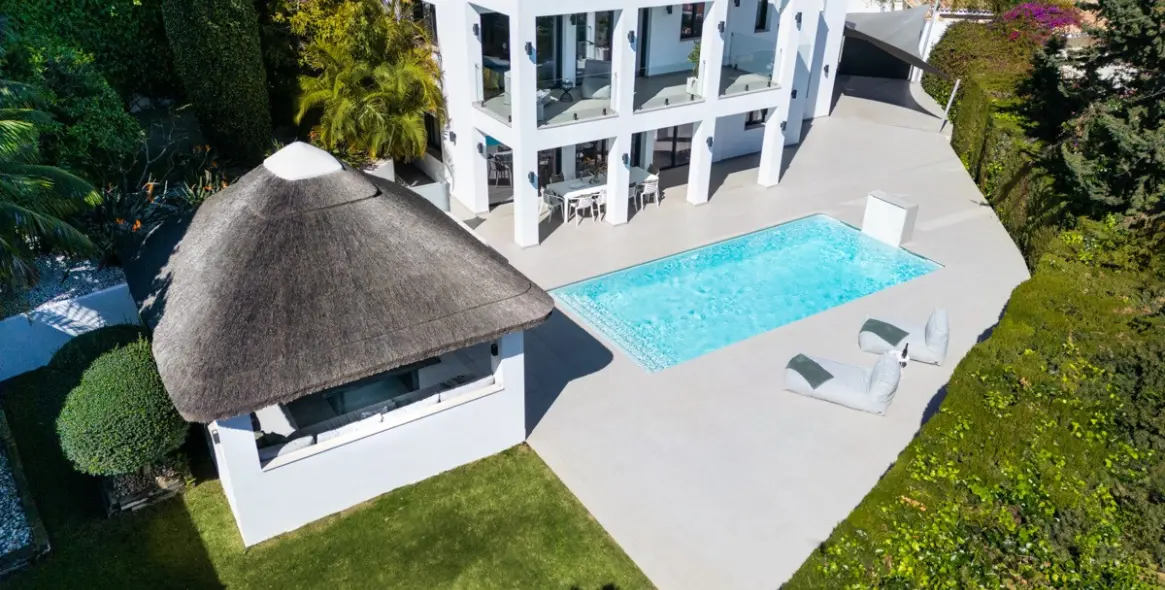 Short-term rent of detached villa in Nueva Andalucía 1