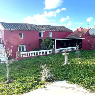 Venta de finca - cortijo en Coín