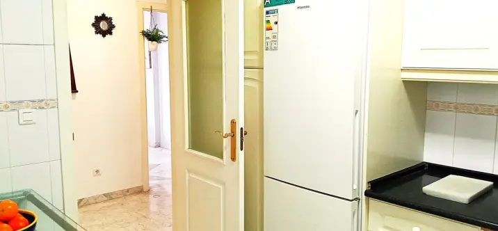 Venta de apartamento en planta media en Marbella 3