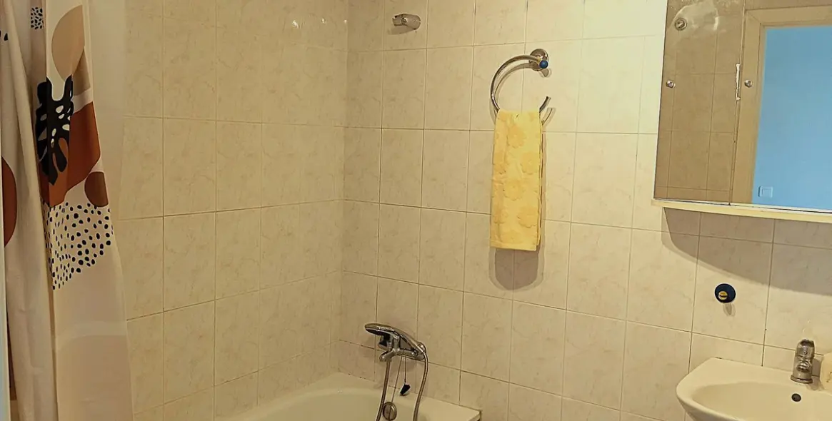 Venta de apartamento en planta media en Marbella 9