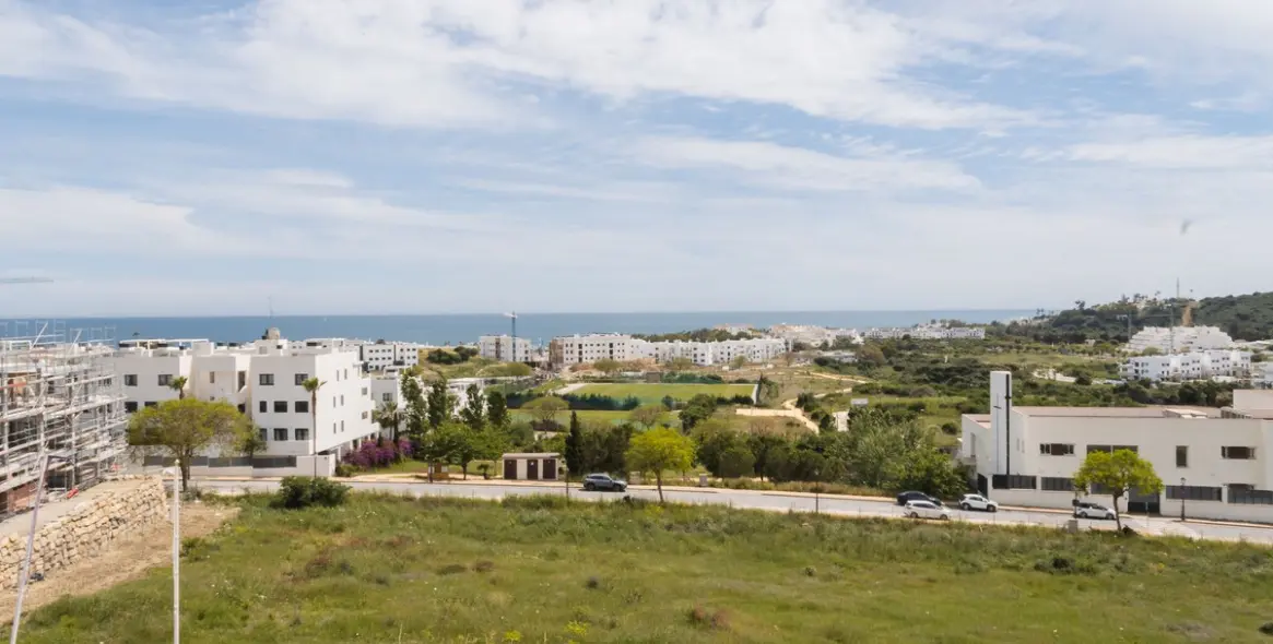 Venta de ático dúplex en Estepona 13