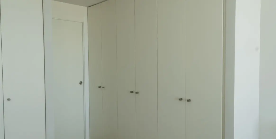 Venta de ático dúplex en Estepona 18