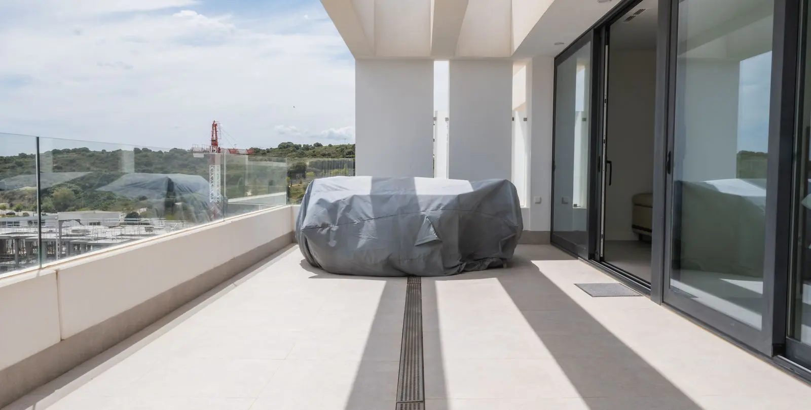 Продажа двухуровневого пентхауса в Estepona 7