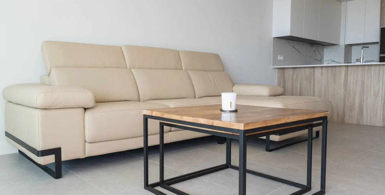 Продажа двухуровневого пентхауса в Estepona 8