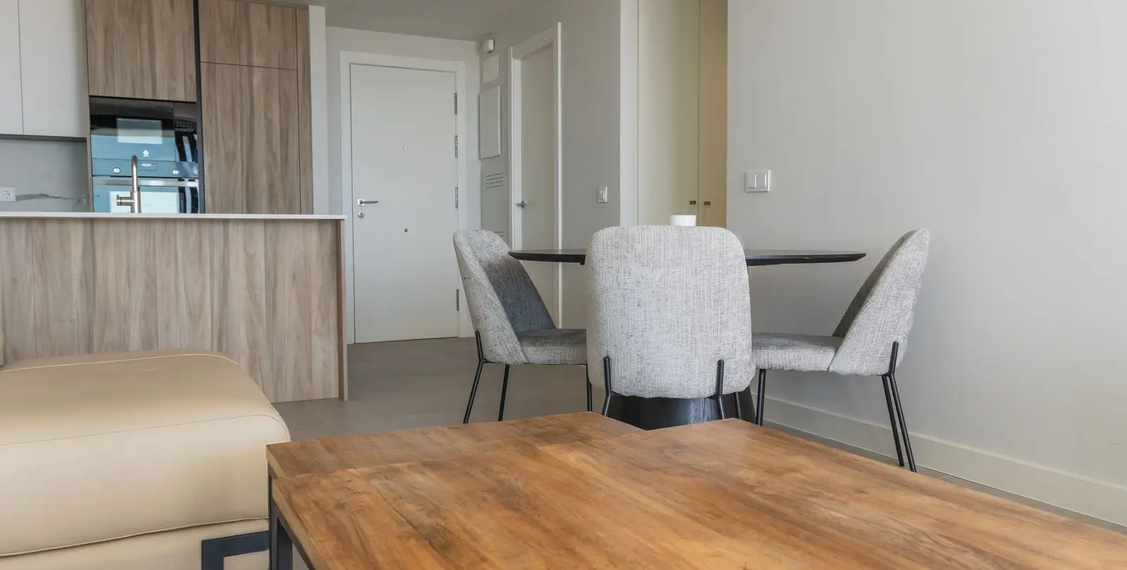 Продажа двухуровневого пентхауса в Estepona 9