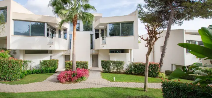 Long-term rent of duplex in Sierra Blanca 0