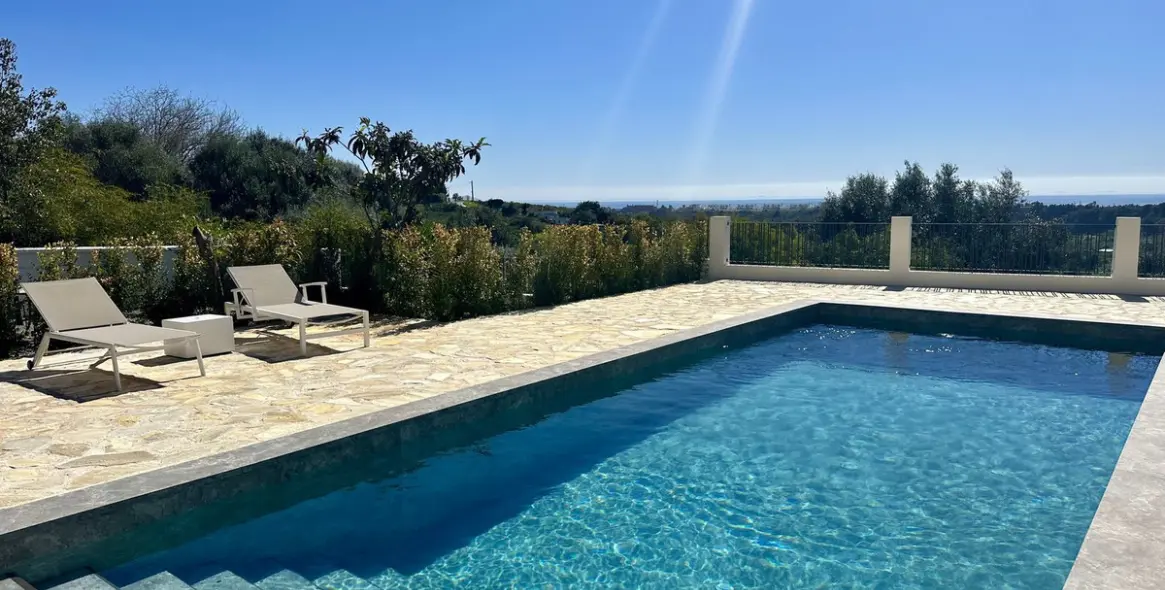 Short-term rent of detached villa in Estepona 5