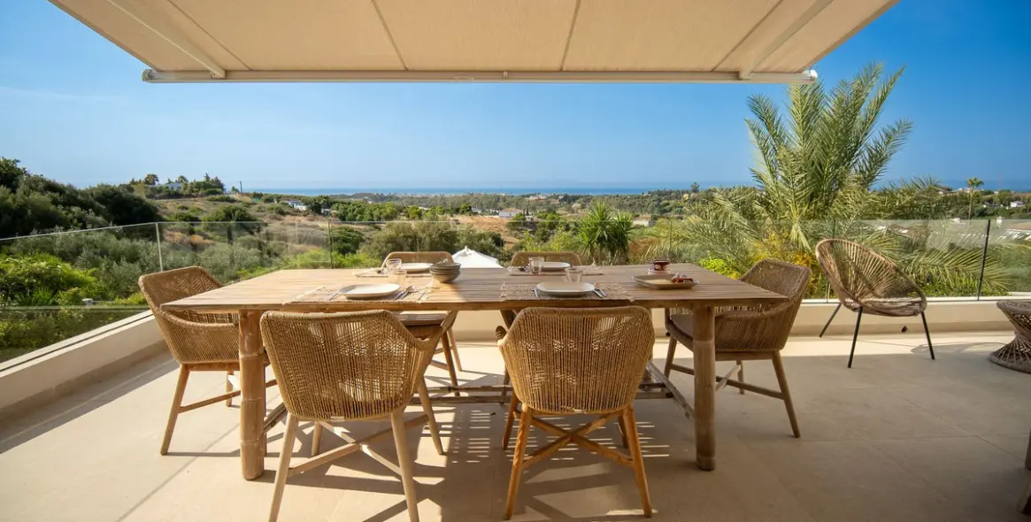Short-term rent of detached villa in Estepona 6