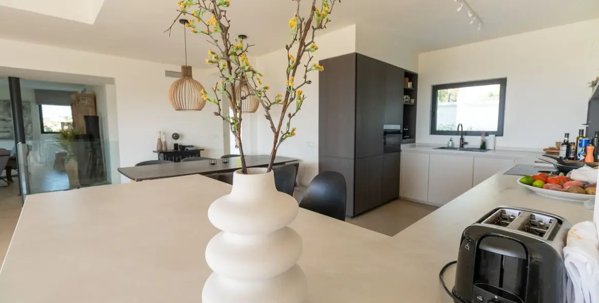 Short-term rent of detached villa in Estepona 15