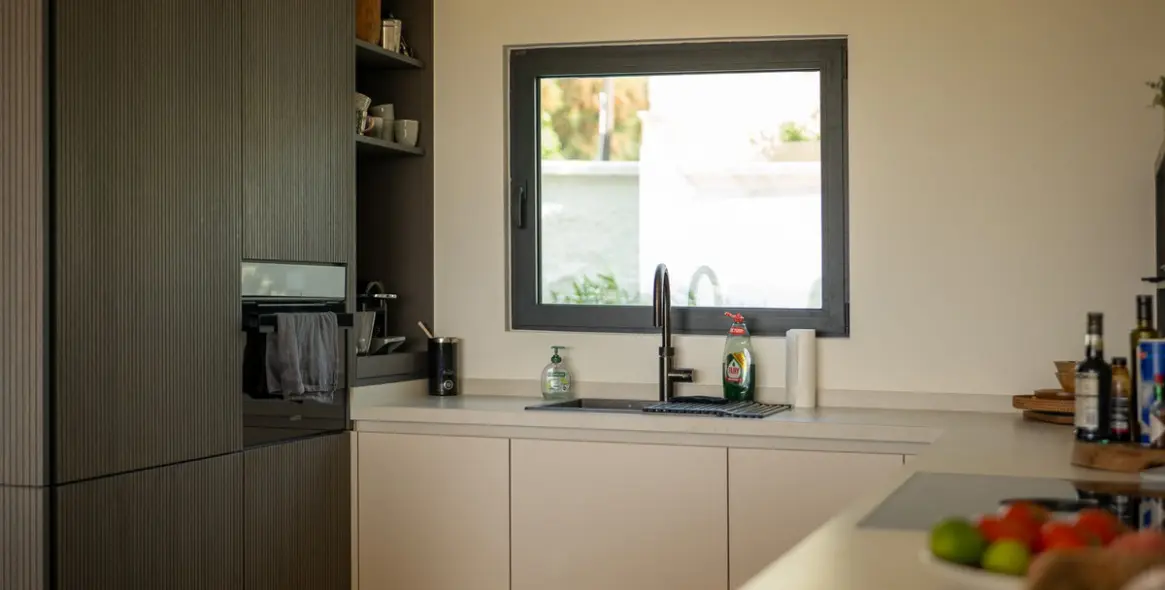 Short-term rent of detached villa in Estepona 19