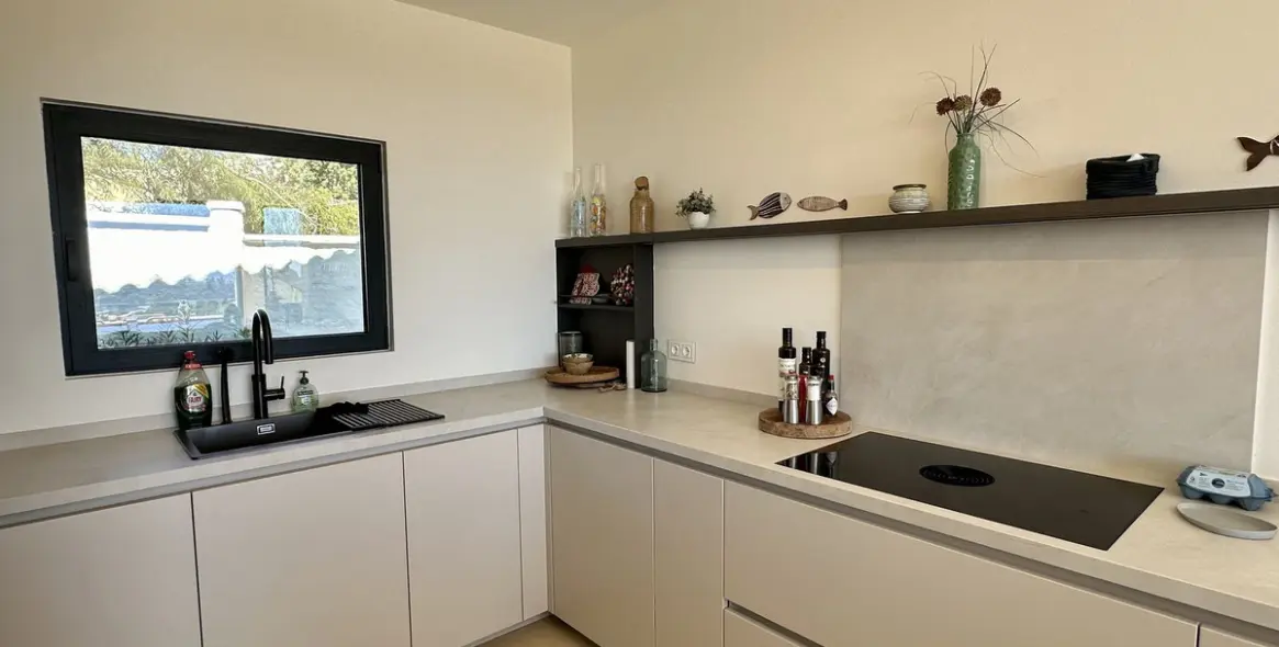 Short-term rent of detached villa in Estepona 20