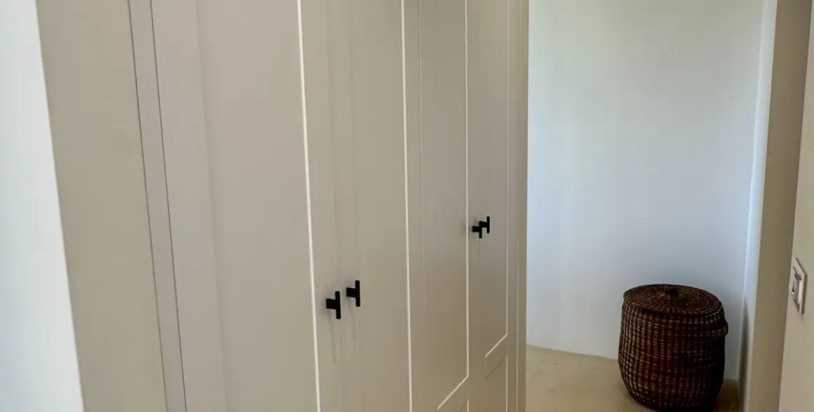 Short-term rent of detached villa in Estepona 43