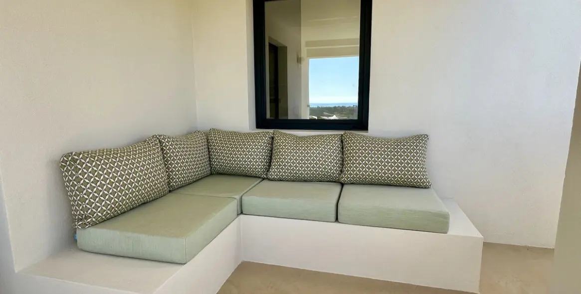 Short-term rent of detached villa in Estepona 51
