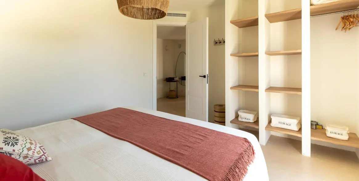 Short-term rent of detached villa in Estepona 83