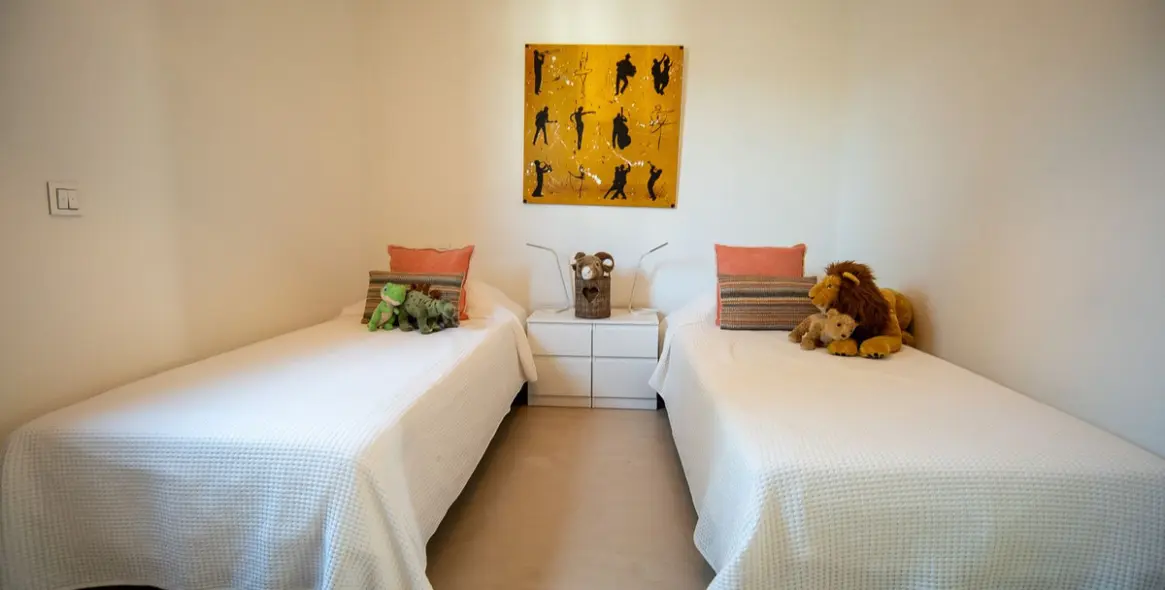Short-term rent of detached villa in Estepona 89