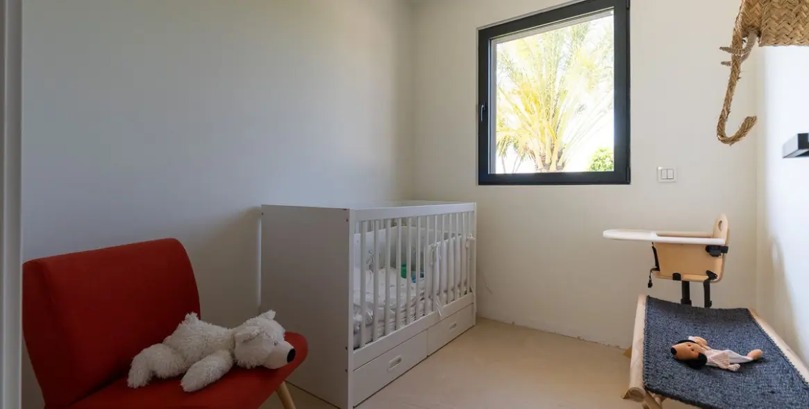 Short-term rent of detached villa in Estepona 104