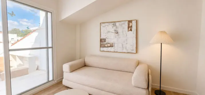 Sale of penthouse in The Golden Mile 0